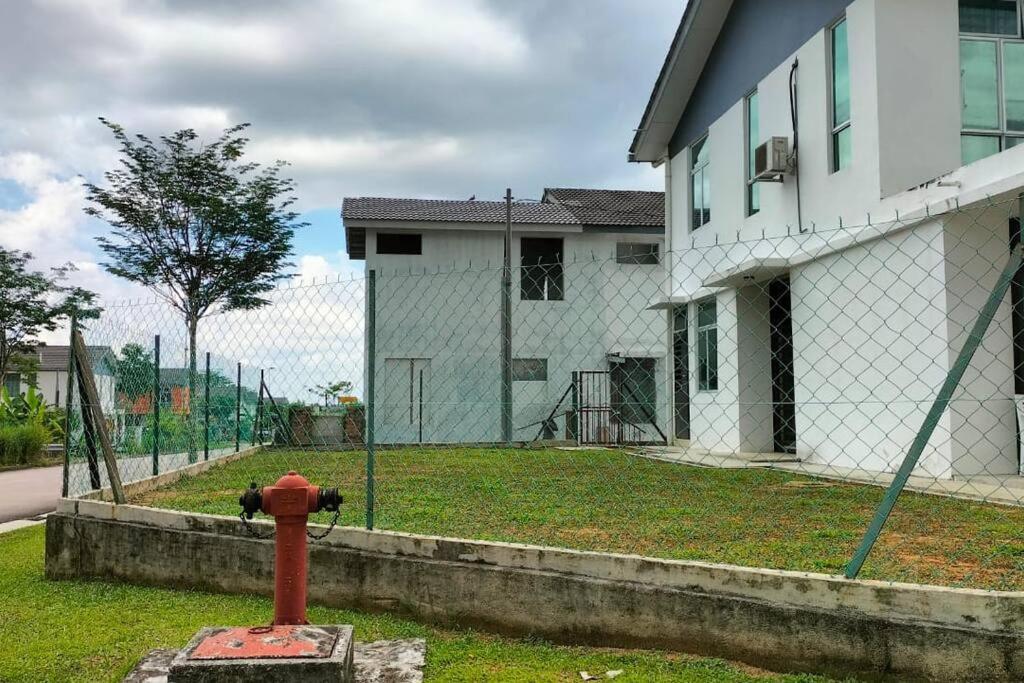 Iris 55 Corner Lot House Spacious Outdoor With Wi-Fi Johor Bahru Luaran gambar
