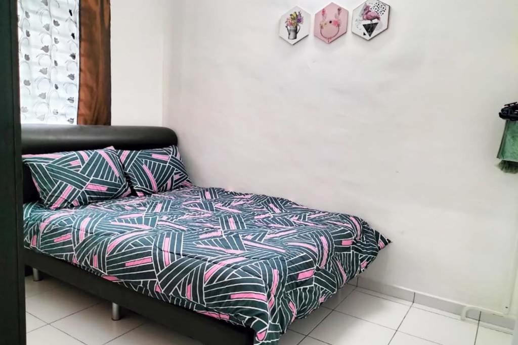 Iris 55 Corner Lot House Spacious Outdoor With Wi-Fi Johor Bahru Luaran gambar
